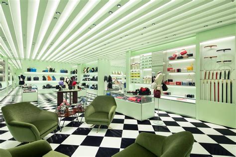 prada clothing hong kong